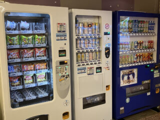 自動販売機　アルコール、フード